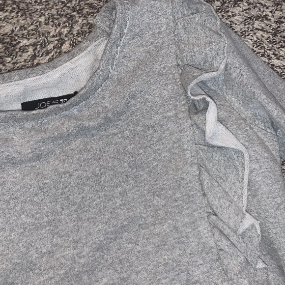 Girls size small longsleeve top - Picture 2 of 2